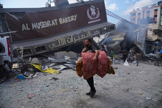 Donating Food Packages for Blockaded Families